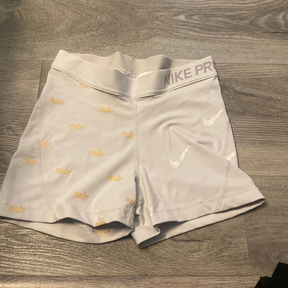 Nike pros